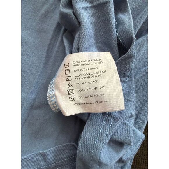 Cadenshae long sleeve nursing tee - Picture 4 of 4